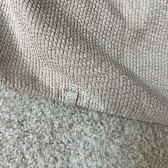 Lululemon Funnel Neck - Picture 4 of 6
